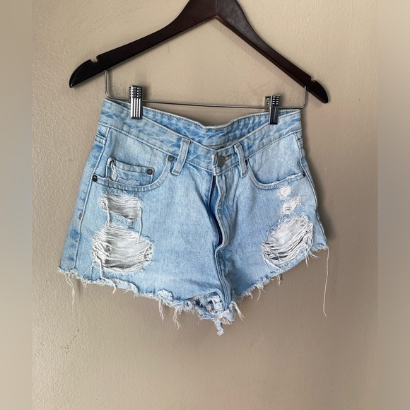 BDG Urban Outfitters High Rise Cutoff Denim Jean Light Wash Shorts - Picture 3 of 5